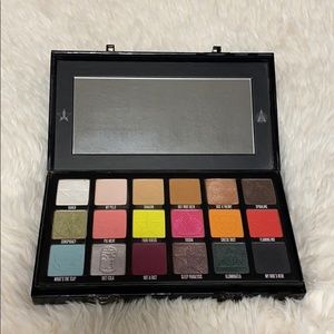 Conspiracy palette